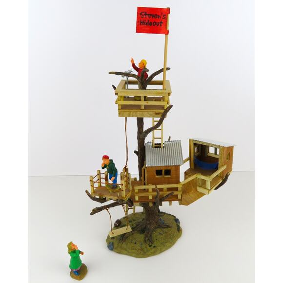 Lemax Steven’s Hideout Treehouse Village Collection w/ Kids Figures & Treehouse - Picture 2 of 16